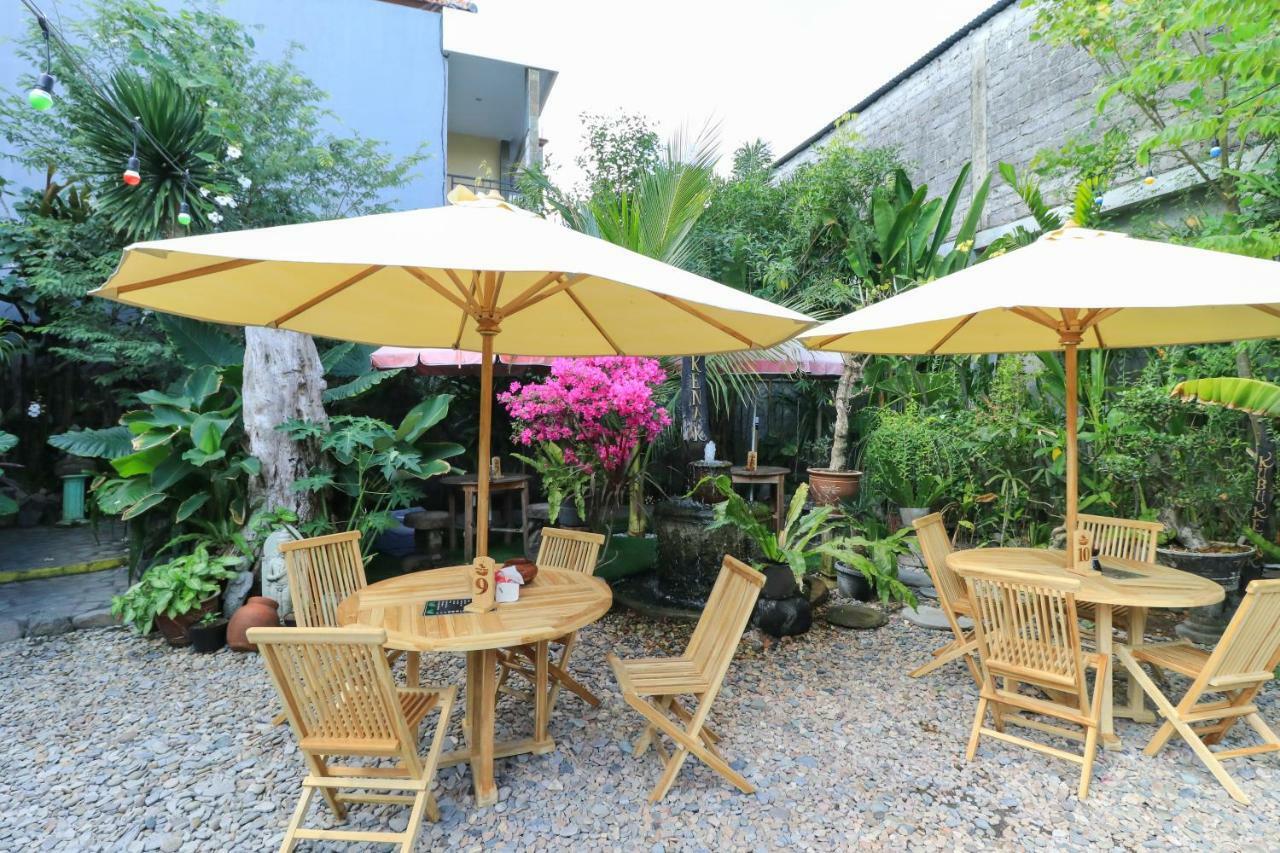 Kubu Kenak Guesthouse Seminyak Esterno foto
