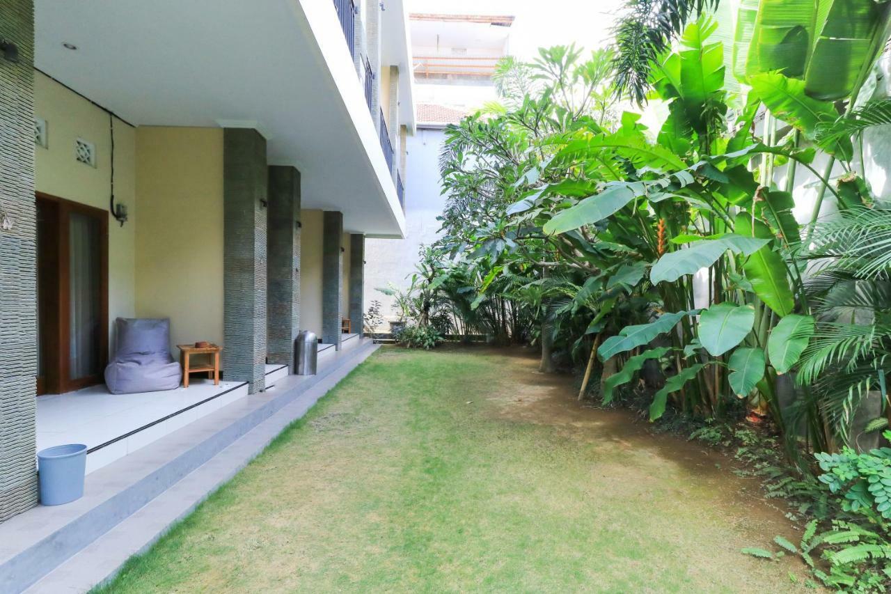 Kubu Kenak Guesthouse Seminyak Esterno foto