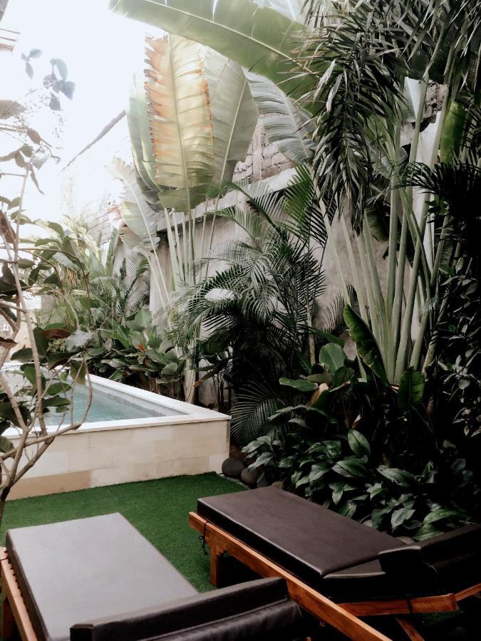 Kubu Kenak Guesthouse Seminyak Esterno foto