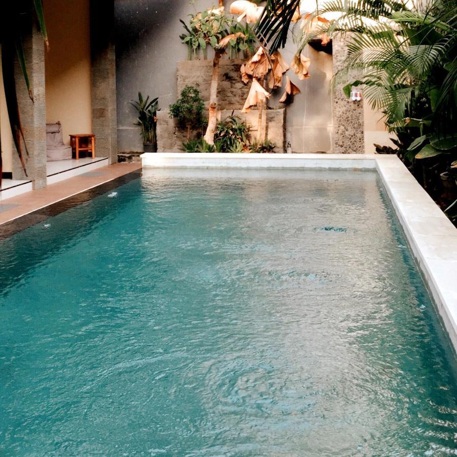 Kubu Kenak Guesthouse Seminyak Esterno foto