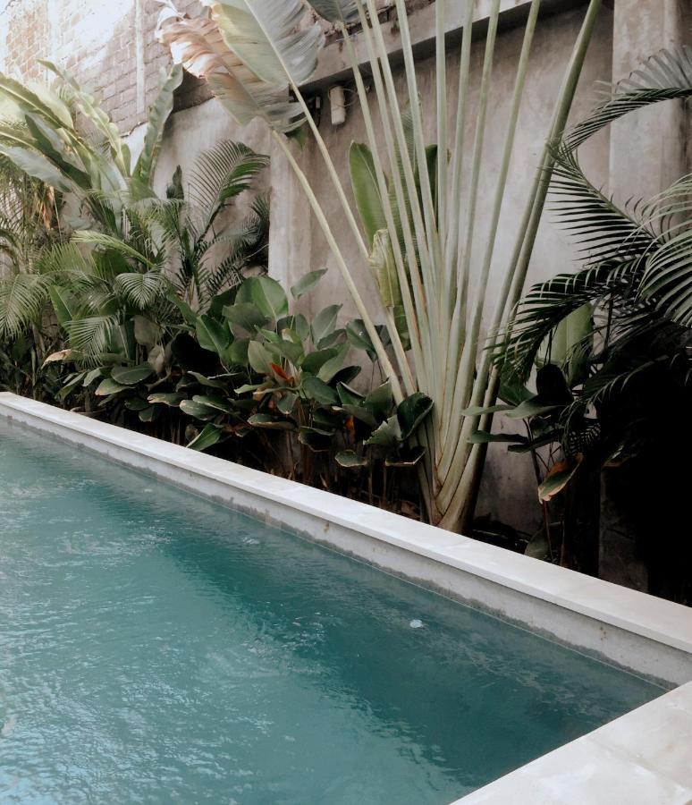 Kubu Kenak Guesthouse Seminyak Esterno foto