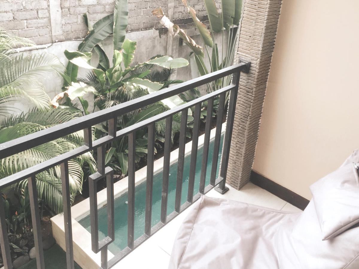 Kubu Kenak Guesthouse Seminyak Esterno foto